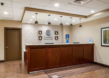 Comfort Inn & Suites At Copeland Tower hotel thumbnail 3