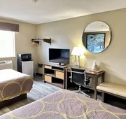 Super 8 by Wyndham Latham/Albany Airport hotel detail image 7