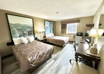 Super 8 by Wyndham Latham/Albany Airport hotel thumbnail 3