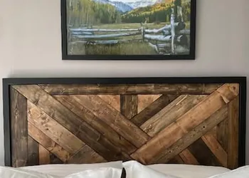 Pikes Peak Paradise Bed and Breakfast hotel thumbnail 3