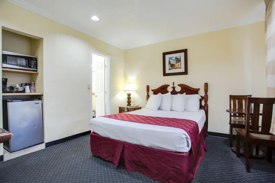 Best Inn & Suites hotel detail image 6