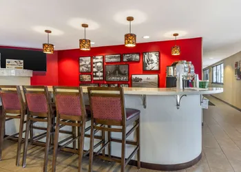 Best Western Plus Wine Country Inn & Suites hotel thumbnail 3