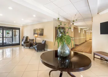 Best Western Plus Valdosta Hotel & Suites hotel thumbnail 2