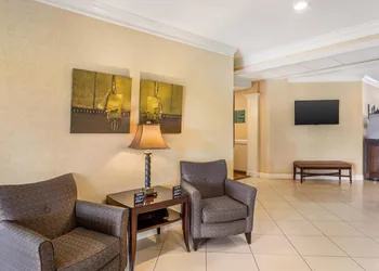 Best Western Plus Valdosta Hotel & Suites hotel thumbnail 3