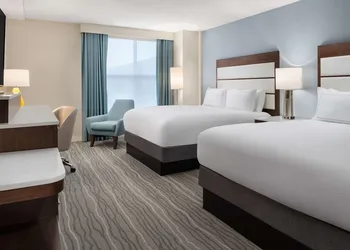 Doubletree by Hilton Hotel Norfolk Airport hotel thumbnail 3