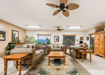 Super 8 by Wyndham Waco/Mall area TX hotel thumbnail 2