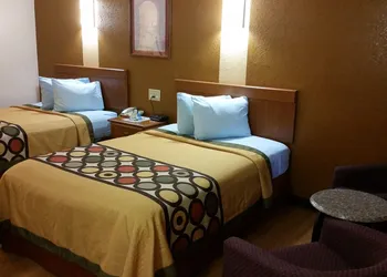 Super 8 by Wyndham Waco/Mall area TX hotel thumbnail 5