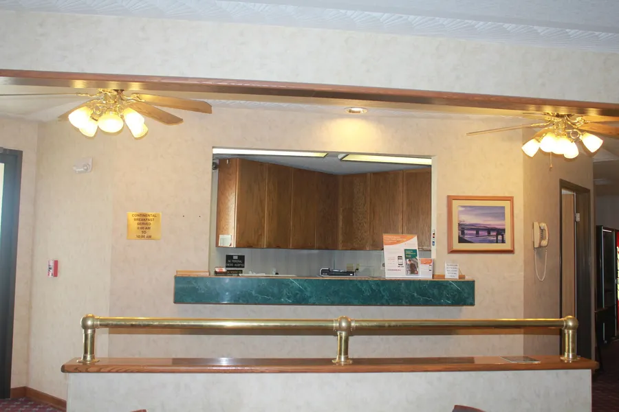 Econo Lodge Oacoma - Chamberlain West hotel detail image 2