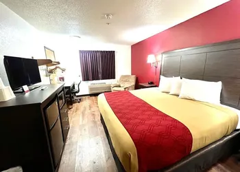 Econo Lodge Oacoma - Chamberlain West hotel thumbnail 6