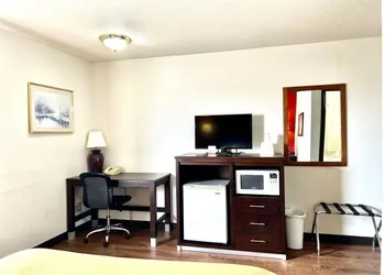 Econo Lodge Oacoma - Chamberlain West hotel thumbnail 8