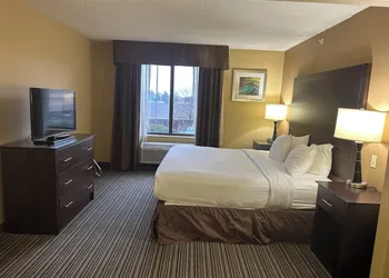 Wingate by Wyndham Harrisburg Near Hershey hotel thumbnail 2