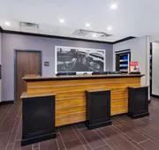Hampton Inn & Suites Flint/Grand Blanc hotel detail image 4