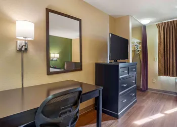 Extended Stay America Suites Palm Springs Airport hotel thumbnail 7