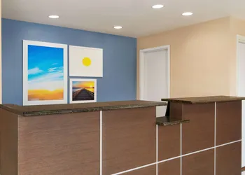 Days Inn by Wyndham Middletown/Newport Area hotel thumbnail 4