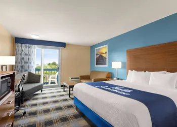 Days Inn by Wyndham Middletown/Newport Area hotel thumbnail 8