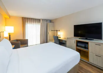 Comfort Inn Truro hotel thumbnail 8