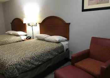 Walnut Inn Motel hotel thumbnail 3