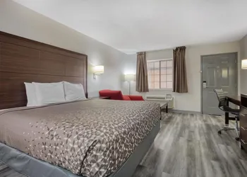 SureStay Hotel by Best Western Terrell hotel thumbnail 7