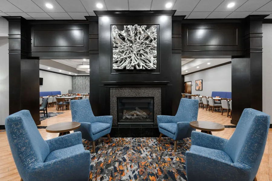 Hampton Inn Evansville/Airport hotel detail image 2