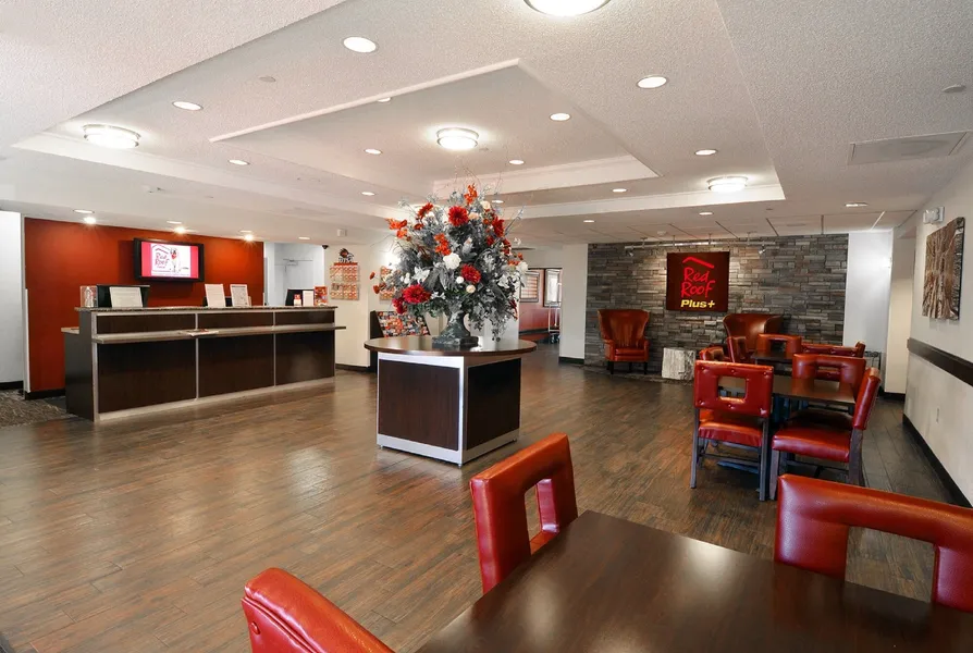 Red Roof Inn PLUS+ San Antonio Downtown - Riverwalk hotel detail image 2