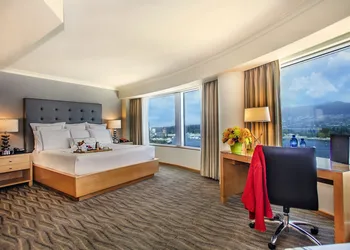 Pan Pacific Vancouver hotel thumbnail 2