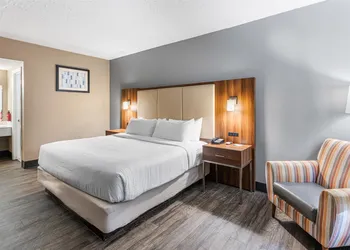 SureStay Hotel by Best Western Helen Downtown hotel thumbnail 5