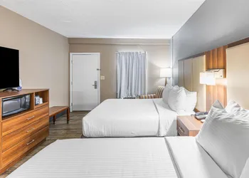 SureStay Hotel by Best Western Helen Downtown hotel thumbnail 6