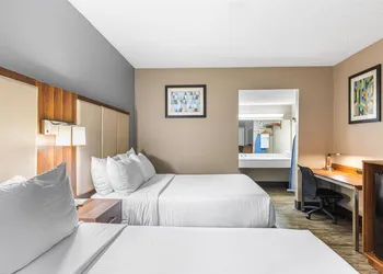 SureStay Hotel by Best Western Helen Downtown hotel thumbnail 7