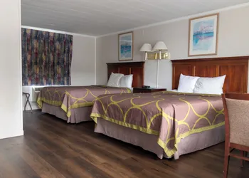 Relax Inn Cape Cod hotel thumbnail 2