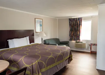 Relax Inn Cape Cod hotel thumbnail 3