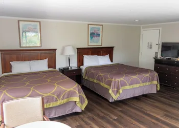 Relax Inn Cape Cod hotel thumbnail 4