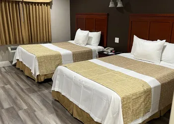 Travelodge by Wyndham Brea hotel thumbnail 6