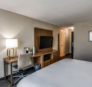 Holiday Inn Dallas Market Ctr Love Field by IHG hotel detail image 5