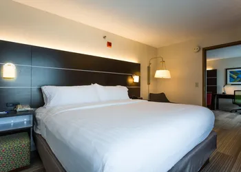 Holiday Inn Express & Suites Reading by IHG hotel thumbnail 2