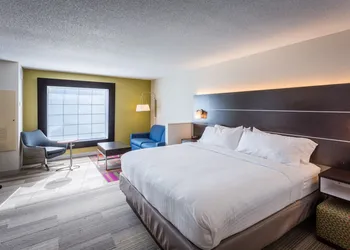Holiday Inn Express & Suites Reading by IHG hotel thumbnail 4