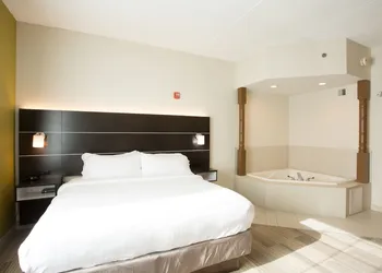Holiday Inn Express & Suites Reading by IHG hotel thumbnail 5