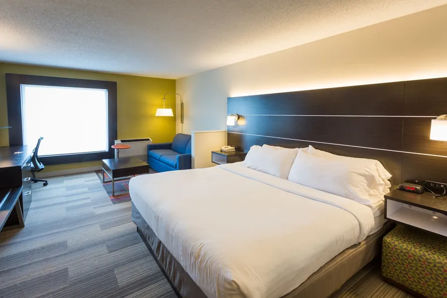Holiday Inn Express & Suites Reading by IHG hotel detail image 6
