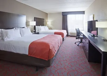 Holiday Inn Express & Suites Bloomington - MPLS Arpt Area W by IHG hotel thumbnail 2
