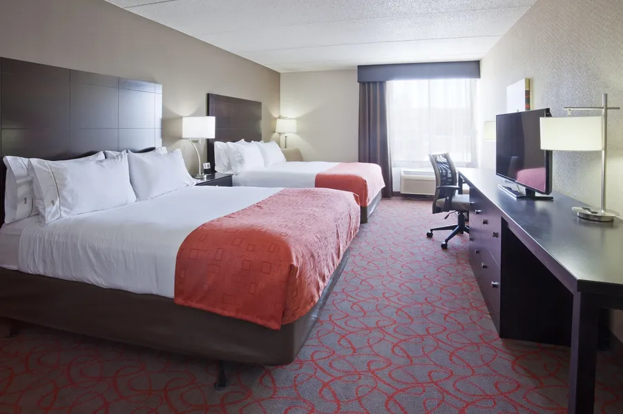 Holiday Inn Express & Suites Bloomington - MPLS Arpt Area W by IHG hotel detail image 2
