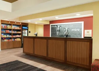 Hampton Inn West Des Moines Lake Drive hotel thumbnail 5