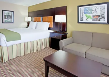 Holiday Inn Express Arlington by IHG hotel thumbnail 5