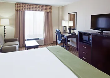 Holiday Inn Express Arlington by IHG hotel thumbnail 6