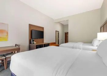 Comfort Inn & Suites Chestertown hotel thumbnail 7