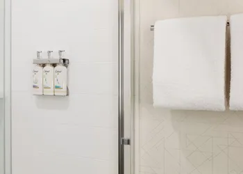 Holiday Inn Express Logan by IHG hotel thumbnail 7