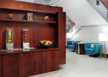 Courtyard by Marriott Boston-Cambridge hotel thumbnail 3