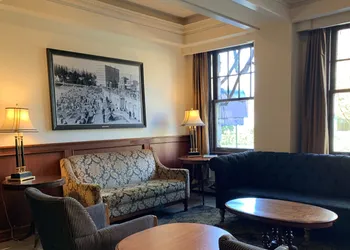 Sylvia Hotel hotel thumbnail 4