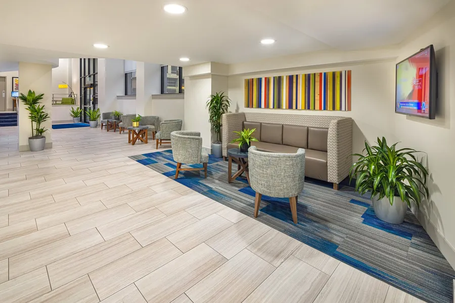 Holiday Inn Express and Suites Atlanta Downtown by IHG hotel detail image 2