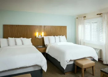 PB Surf Beachside Inn hotel thumbnail 8
