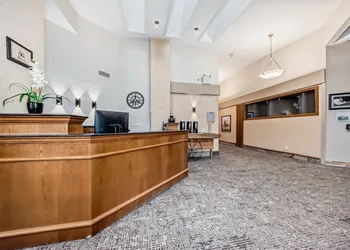 Stony Plain Inn and Suites hotel thumbnail 4