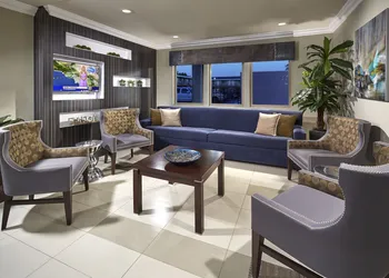 Eden Roc Inn & Suites hotel thumbnail 4